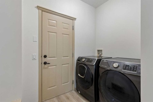 420 Royal Oak Circle Nw, Calgary, AB - Indoor Photo Showing Laundry Room