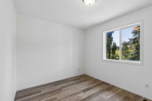 420 Royal Oak Circle Nw, Calgary, AB - Indoor Photo Showing Other Room