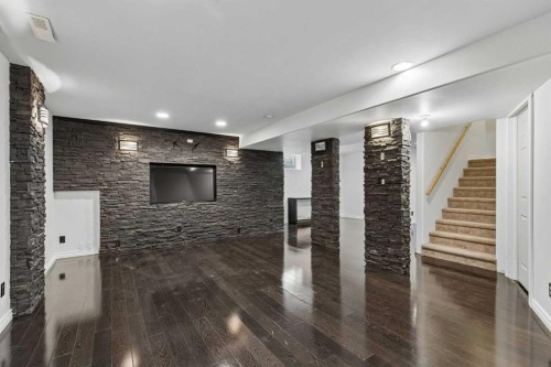 420 Royal Oak Circle Nw, Calgary, AB - Indoor Photo Showing Other Room