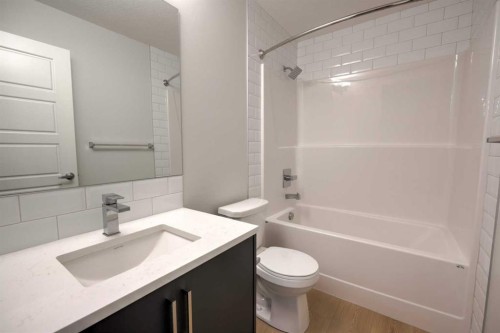 5116-20295 Seton Way Se, Calgary, AB - Indoor Photo Showing Bathroom