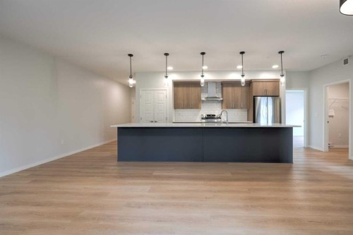 5116-20295 Seton Way Se, Calgary, AB - Indoor Photo Showing Kitchen With Upgraded Kitchen