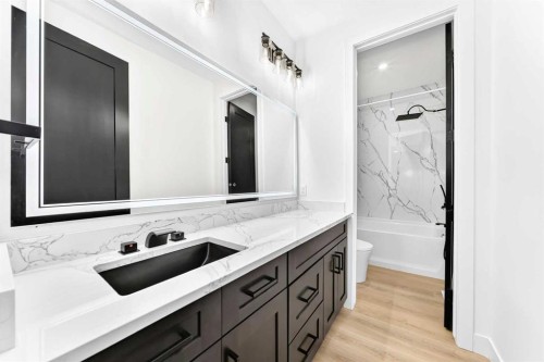 79 Sundown Way, Cochrane, AB - Indoor Photo Showing Bathroom