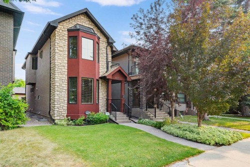 2526 3 Avenue Nw, Calgary, AB - Outdoor With Facade