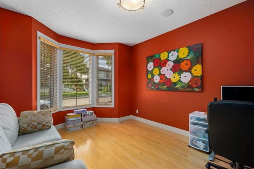 2526 3 Avenue Nw, Calgary, AB - Indoor