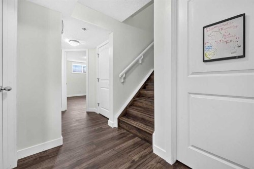 377 Panora Way Nw, Calgary, AB - Indoor Photo Showing Other Room