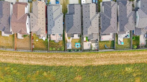 377 Panora Way Nw, Calgary, AB - Outdoor