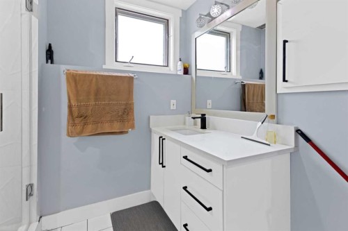 255133 Range Road 281, Rural Rocky View County, AB - Indoor Photo Showing Bathroom