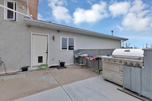 255133 Range Road 281, Rural Rocky View County, AB - Outdoor With Exterior