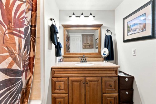 32545 Range Road 25, Rural Mountain View County, AB - Indoor Photo Showing Bathroom