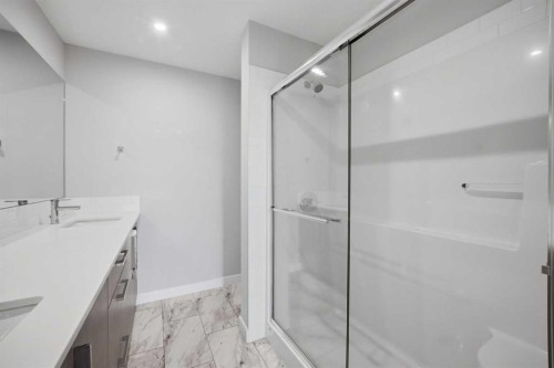 2303-60 Skyview Ranch Road Ne, Calgary, AB - Indoor Photo Showing Bathroom