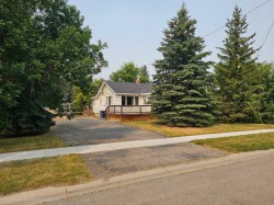 2007 26 Avenue Nanton, AB T0L 1R0