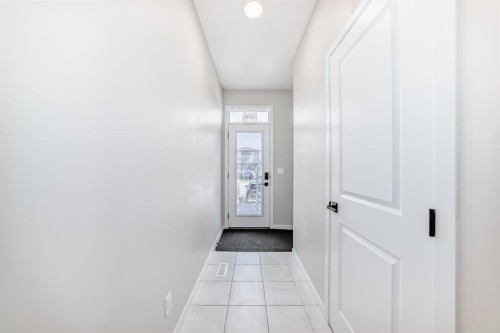 276 Belmont Boulevard Sw, Calgary, AB - Indoor Photo Showing Other Room