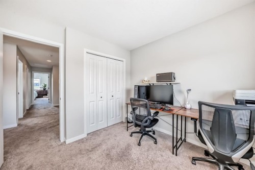 276 Belmont Boulevard Sw, Calgary, AB - Indoor Photo Showing Office