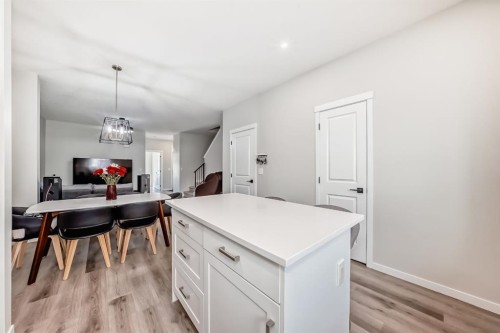 276 Belmont Boulevard Sw, Calgary, AB - Indoor