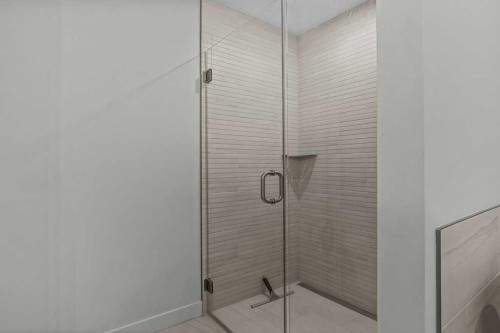 311-1315 Spring Creek Gate, Canmore, AB - Indoor Photo Showing Bathroom