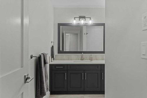 311-1315 Spring Creek Gate, Canmore, AB - Indoor Photo Showing Bathroom