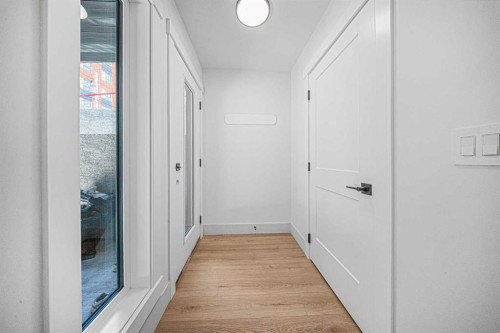 119 42 Avenue Ne, Calgary, AB - Indoor Photo Showing Other Room