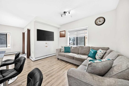 4101-4641 128 Avenue Ne, Calgary, AB - Indoor Photo Showing Living Room