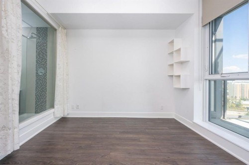 1605-550 Riverfront Avenue Se, Calgary, AB - Indoor Photo Showing Other Room