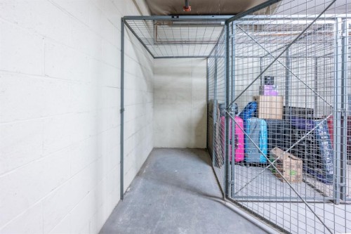 1605-550 Riverfront Avenue Se, Calgary, AB - Indoor Photo Showing Other Room