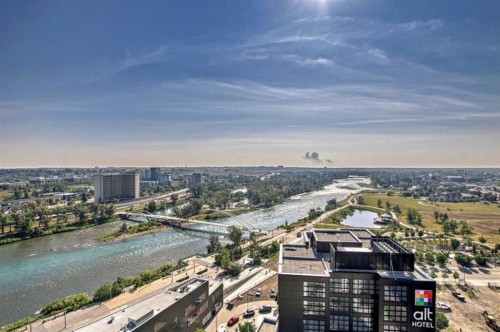 1605-550 Riverfront Avenue Se, Calgary, AB - Outdoor With View