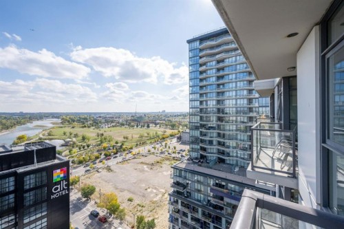 1605-550 Riverfront Avenue Se, Calgary, AB - Outdoor