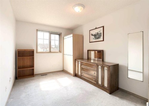 140 Santana Mews Nw, Calgary, AB - Indoor