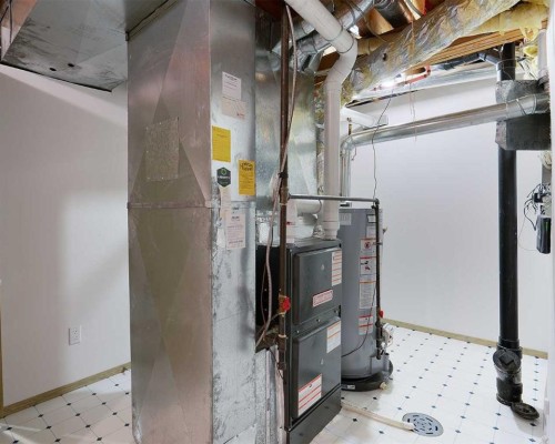 140 Santana Mews Nw, Calgary, AB - Indoor Photo Showing Basement