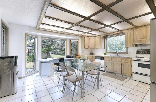140 Santana Mews Nw, Calgary, AB - Indoor
