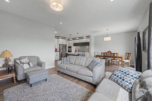 1340 Lackner Boulevard, Carstairs, AB - Indoor Photo Showing Living Room