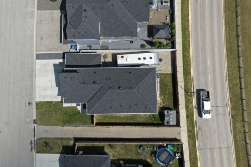 1340 Lackner Boulevard, Carstairs, AB - 