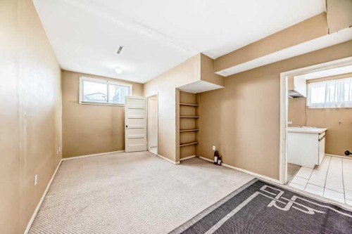 1610 40 Street Sw, Calgary, AB - Indoor