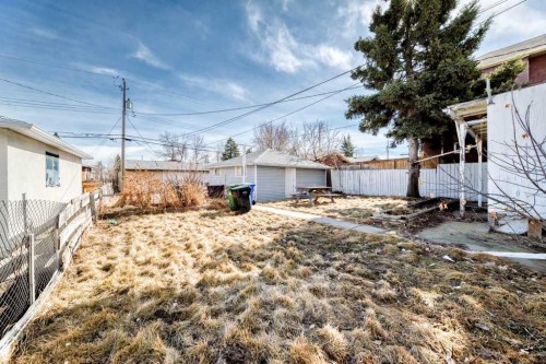 1610 40 Street Sw, Calgary, AB - Outdoor