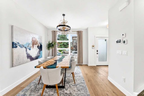 1703 31 Avenue Sw, Calgary, AB - Indoor Photo Showing Dining Room