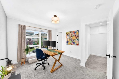 1703 31 Avenue Sw, Calgary, AB - Indoor Photo Showing Office