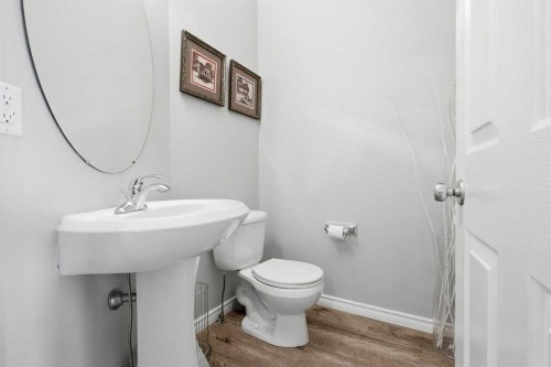 402-703 Luxstone Square Sw, Airdrie, AB - Indoor Photo Showing Bathroom