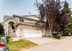 76 Sierra Morena Green SW Calgary, AB T3H 3E5