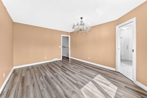 147 Macewan Drive Nw, Calgary, AB - Indoor Photo Showing Other Room