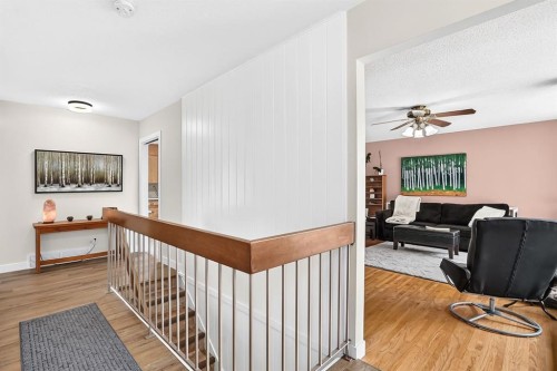 6216 Touchwood Drive Nw, Calgary, AB - Indoor Photo Showing Other Room