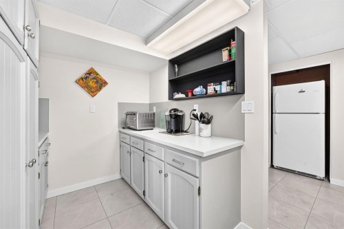 6216 Touchwood Drive Nw, Calgary, AB - Indoor