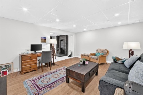 6216 Touchwood Drive Nw, Calgary, AB - Indoor