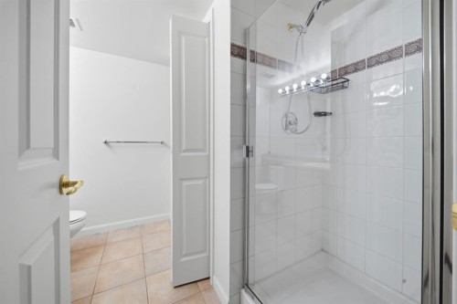 804-804 3 Avenue Sw, Calgary, AB - Indoor Photo Showing Laundry Room