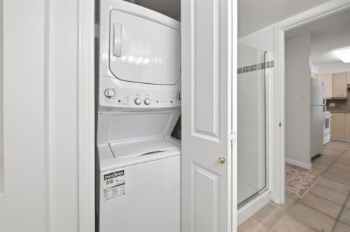 804-804 3 Avenue Sw, Calgary, AB - Indoor Photo Showing Other Room