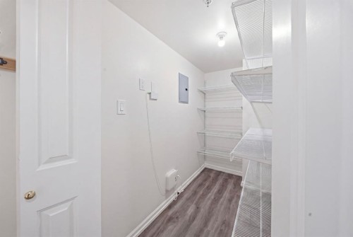 804-804 3 Avenue Sw, Calgary, AB - Indoor Photo Showing Other Room