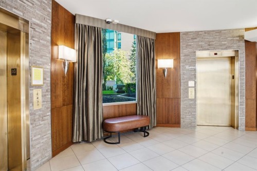 804-804 3 Avenue Sw, Calgary, AB - Indoor Photo Showing Gym Room