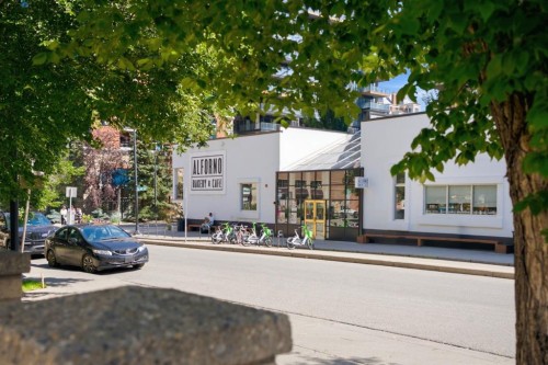 804-804 3 Avenue Sw, Calgary, AB - Outdoor With Facade