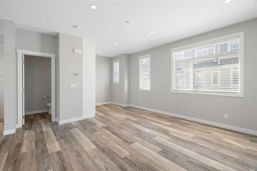 124 Wentworth Row Sw, Calgary, AB - Indoor Photo Showing Other Room