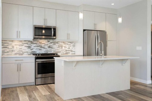 124 Wentworth Row Sw, Calgary, AB - Indoor Photo Showing Kitchen With Upgraded Kitchen
