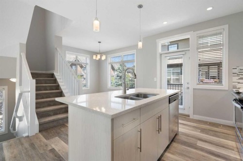 124 Wentworth Row Sw, Calgary, AB - Indoor Photo Showing Kitchen With Double Sink With Upgraded Kitchen