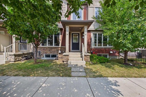 936 Windsong Drive SW Airdrie, AB T4B 0P3